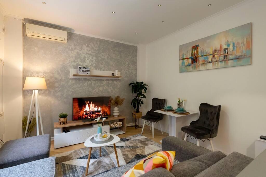 Train 23 Apartment Belgrade Exterior photo