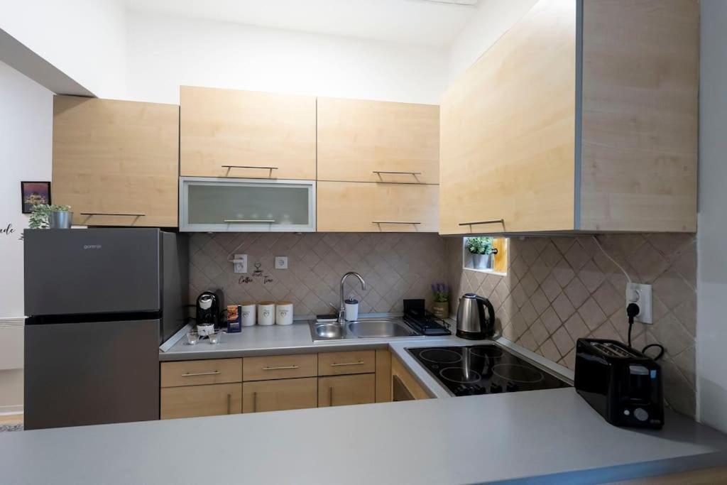 Train 23 Apartment Belgrade Exterior photo