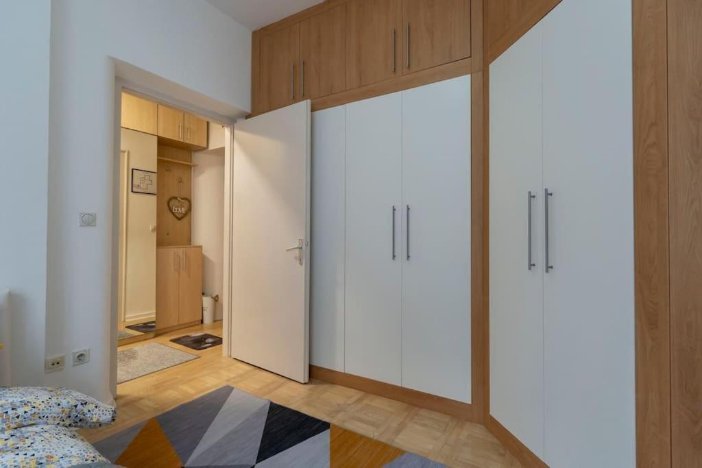 Train 23 Apartment Belgrade Exterior photo