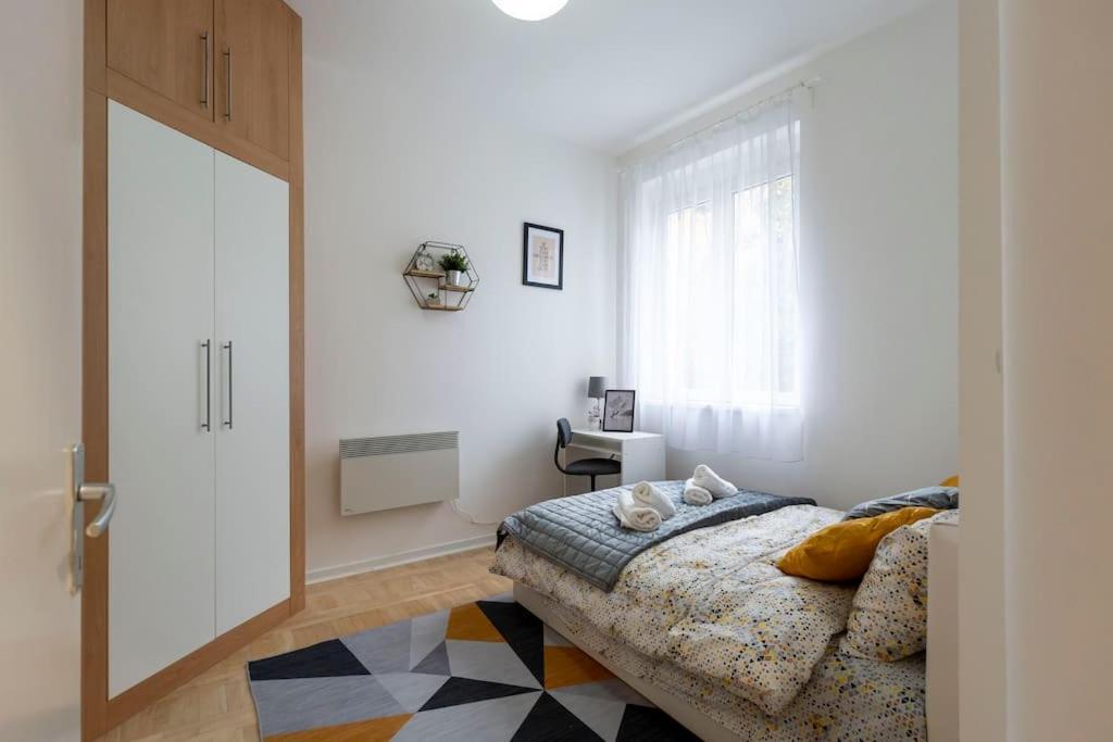 Train 23 Apartment Belgrade Exterior photo